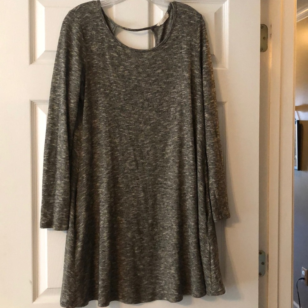Long-sleeve dress